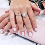 naiyah-nails-biab-manicure-white-glitter-nails-tgb-insider-white-biab-manicure-nail-art-nails-brixton-streatham-south-london-nail-shop-luxury-london-salon-spa
