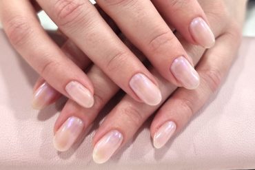Russian Manicure vs Classic Manicure – Which is Right for You?