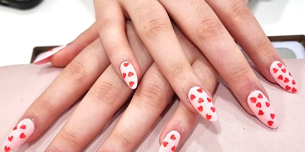 naiyah-nails-gelx-gel-x-nails-extensions-manicure-valentines-nails-pink-red-nails-art-hearts-gel-x-biab-builder-gel-long-nails--almond-nail-art-brixton-streatham-nails-luxury-london-salon-spa