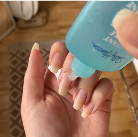 Sally Hansen Instant Cuticle Remover 29.5ml - Image 5